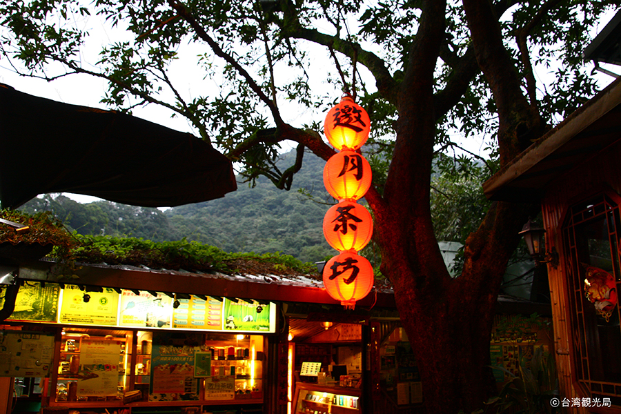 猫空には、遊月茶房の他にも数多くの茶藝館がある。猫空では、台湾茶を飲む以外に、茶葉を使った料理も味わえる